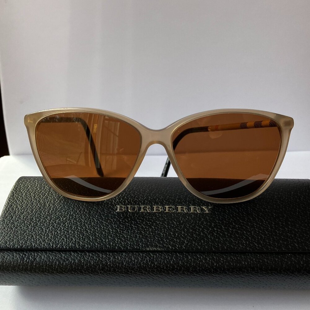 Burberry sunglasses, progressive lenses, non-glare